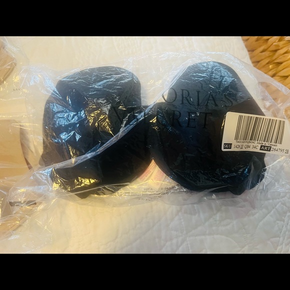 Victoria Secret Bra size 34c  Nude/ Black - Picture 3 of 4